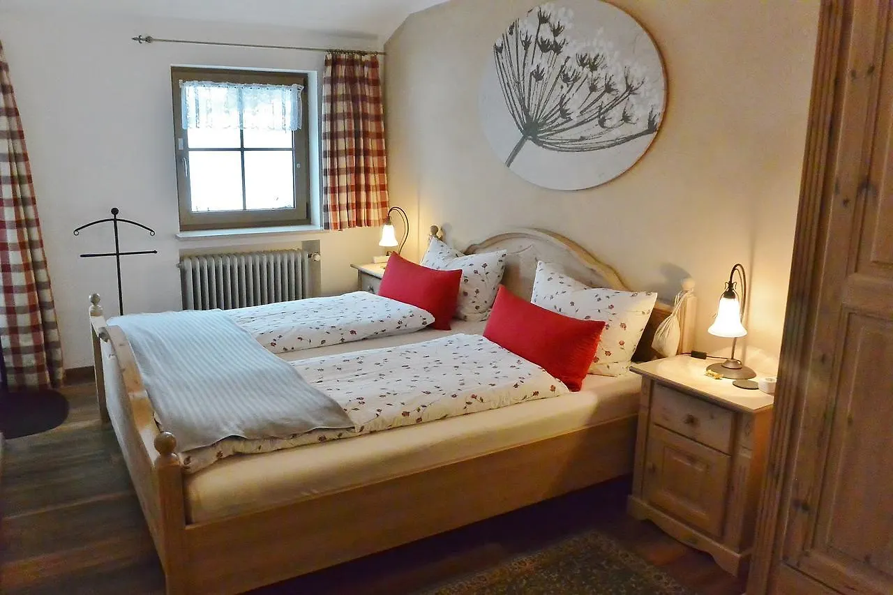 Gastehaus Sabine Apartment Wallgau